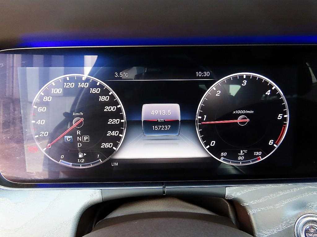 Mercedes Benz CLS Class - Vista 9