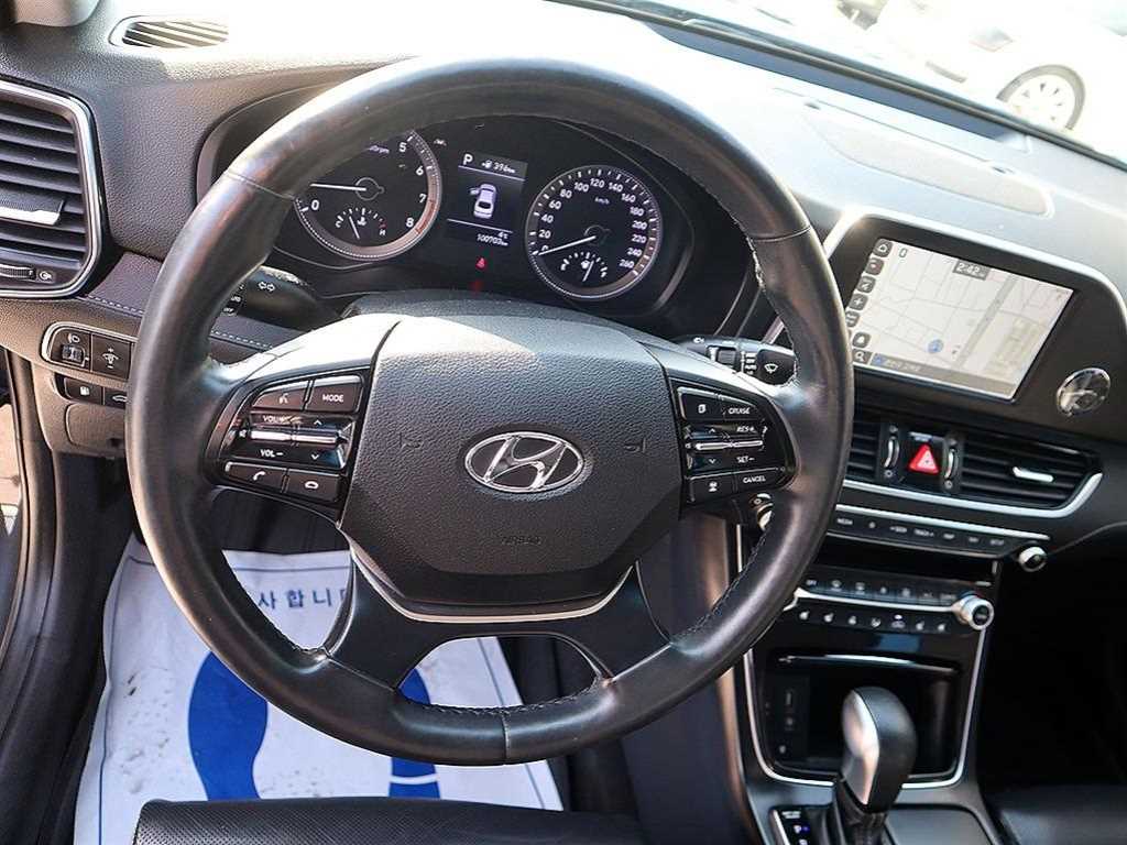 HYUNDAI Grandeur - Vista 8