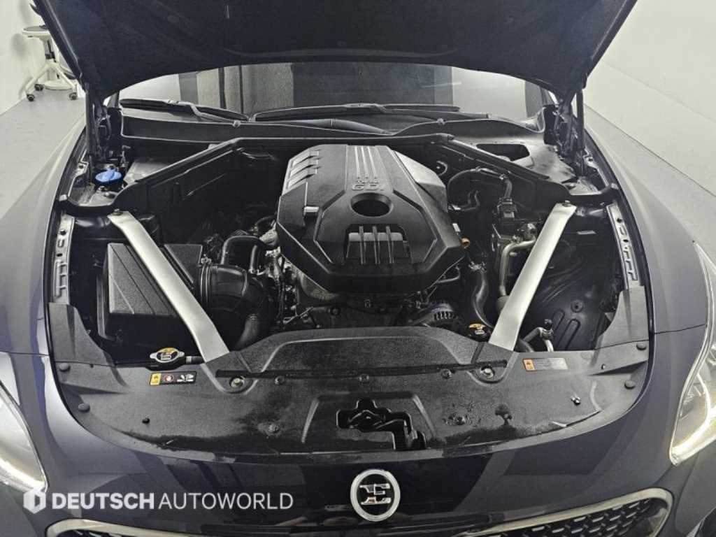 KIA Stinger - Vista 6