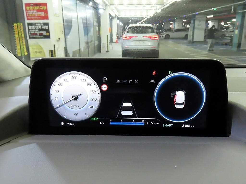 HYUNDAI Staria - Vista 9