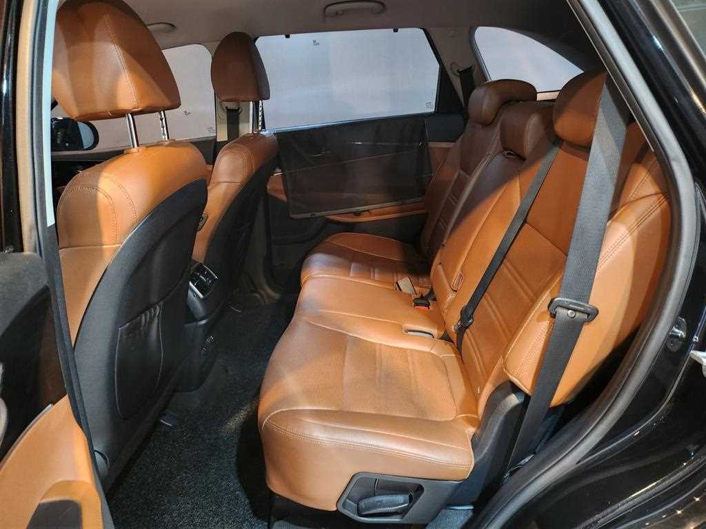 KIA Sorento - Vista 7