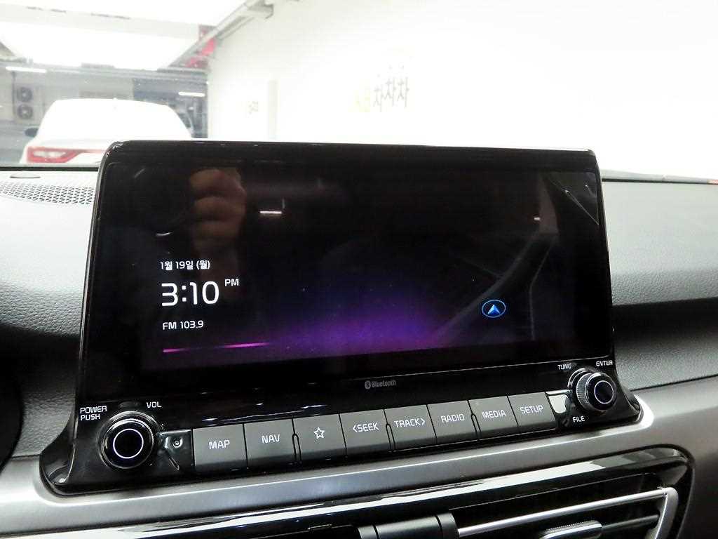 KIA Seltos - Vista 8