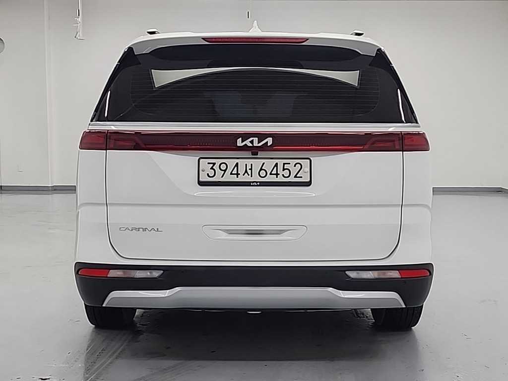 KIA Carnival - Vista 3
