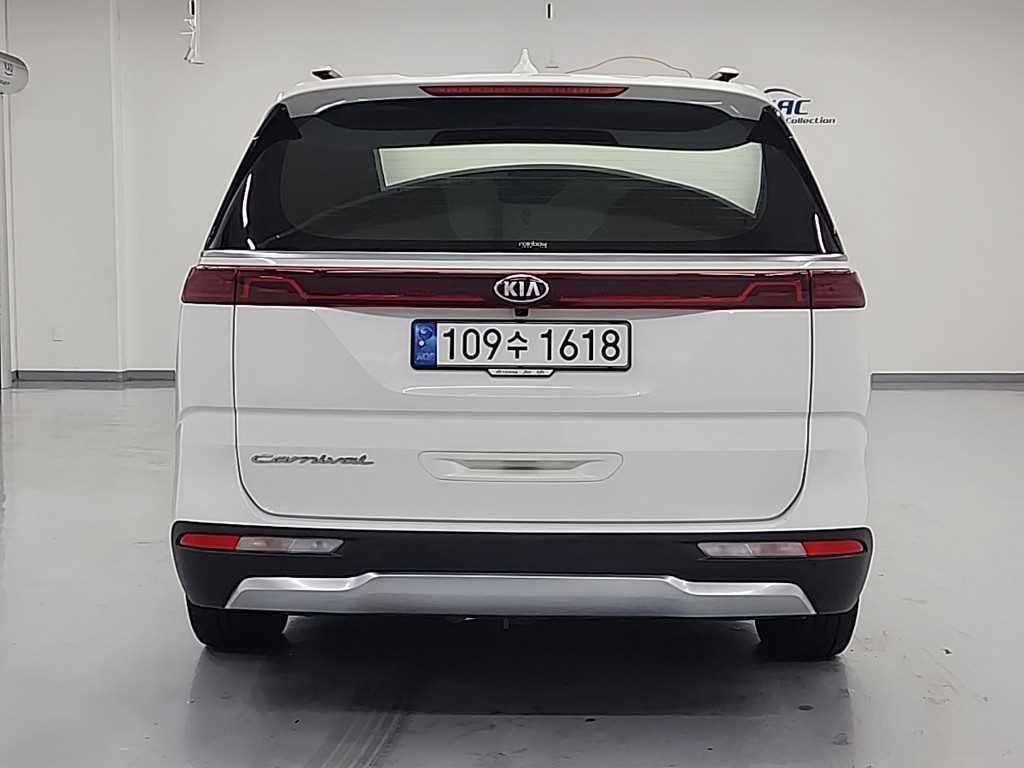 KIA Carnival - Vista 3