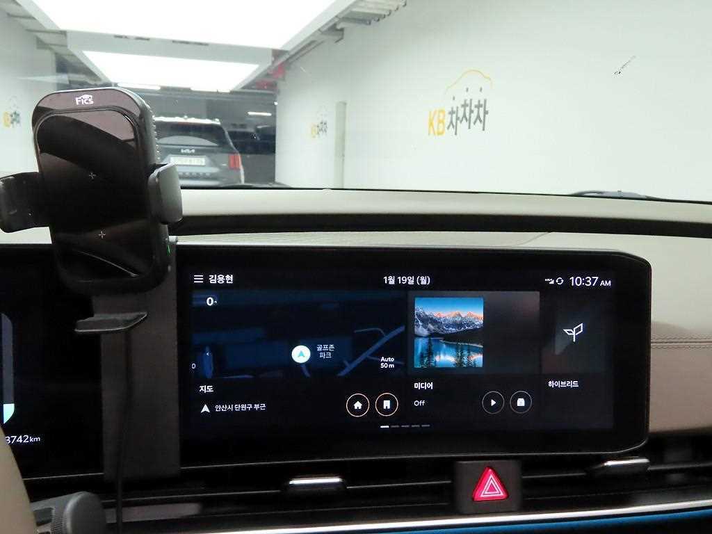 KIA Carnival - Vista 8