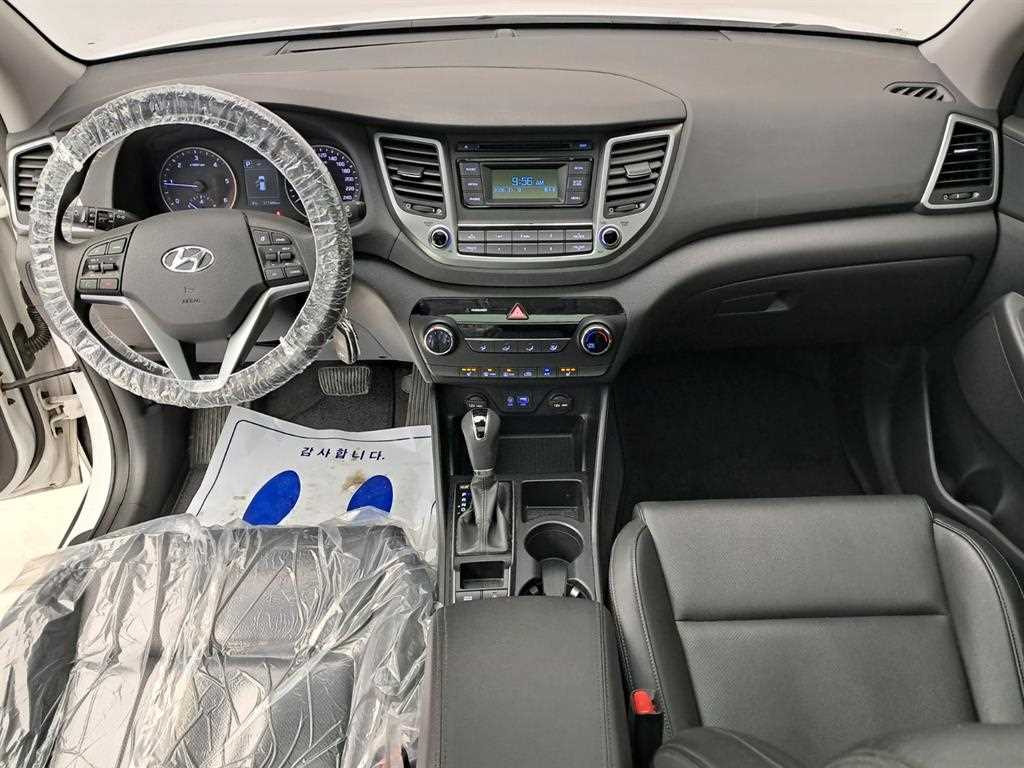 HYUNDAI Tucson - Vista 6