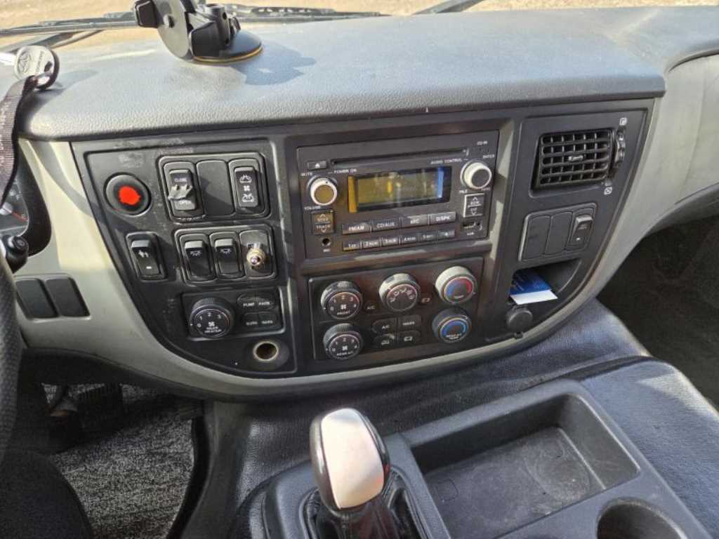 medium and large bus Medium Daewoo Bus - Vista 8