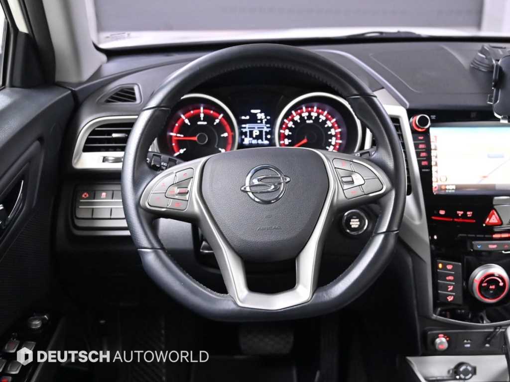 Ssangyong Tivoli 2016 Blanco - Importación desde Corea - HF Imports Iquique - Foto 13