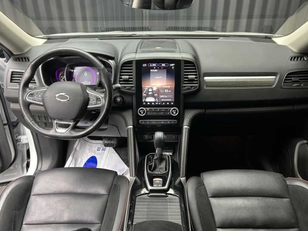 SAMSUNG QM6 - Vista 8