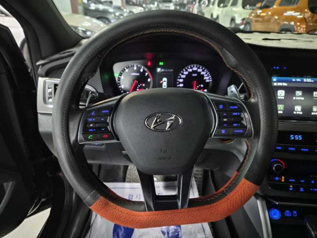 HYUNDAI Sonata - Vista 7