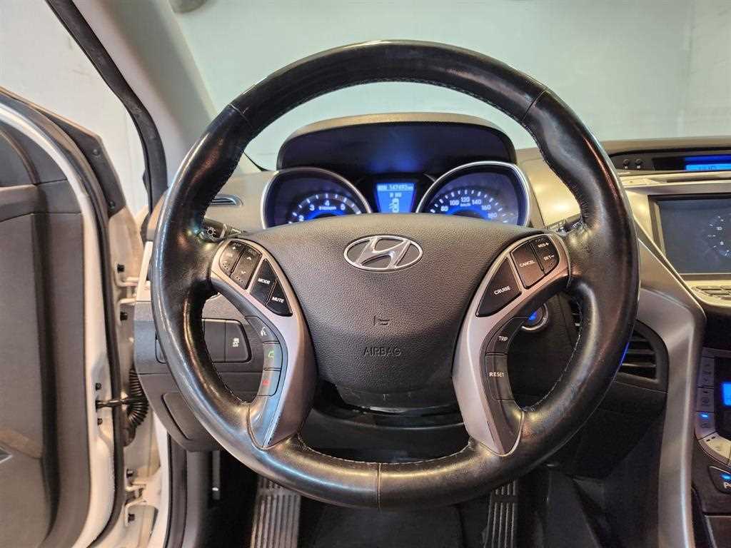 HYUNDAI Avante 2013 Blanco - Importación desde Corea - HF Imports Iquique - Foto 1