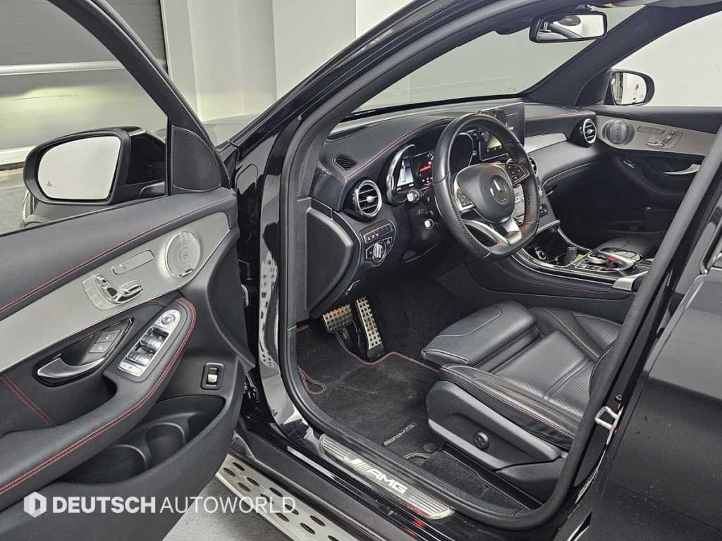 Mercedes Benz GLC Class - Vista 11