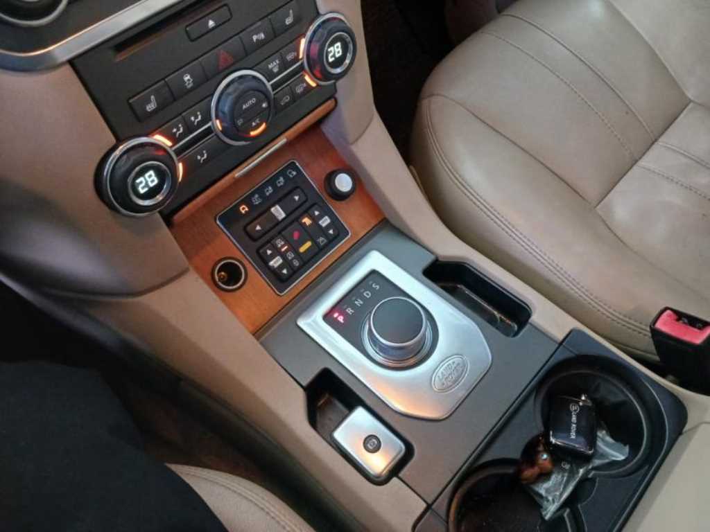 Land Rover Discovery 2013 Blanco - Importación desde Corea - HF Imports Iquique - Foto 15