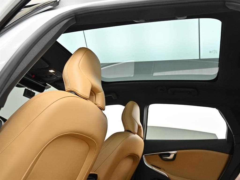 Volvo V40 2018 Blanco - Importación desde Corea - HF Imports Iquique - Foto 19