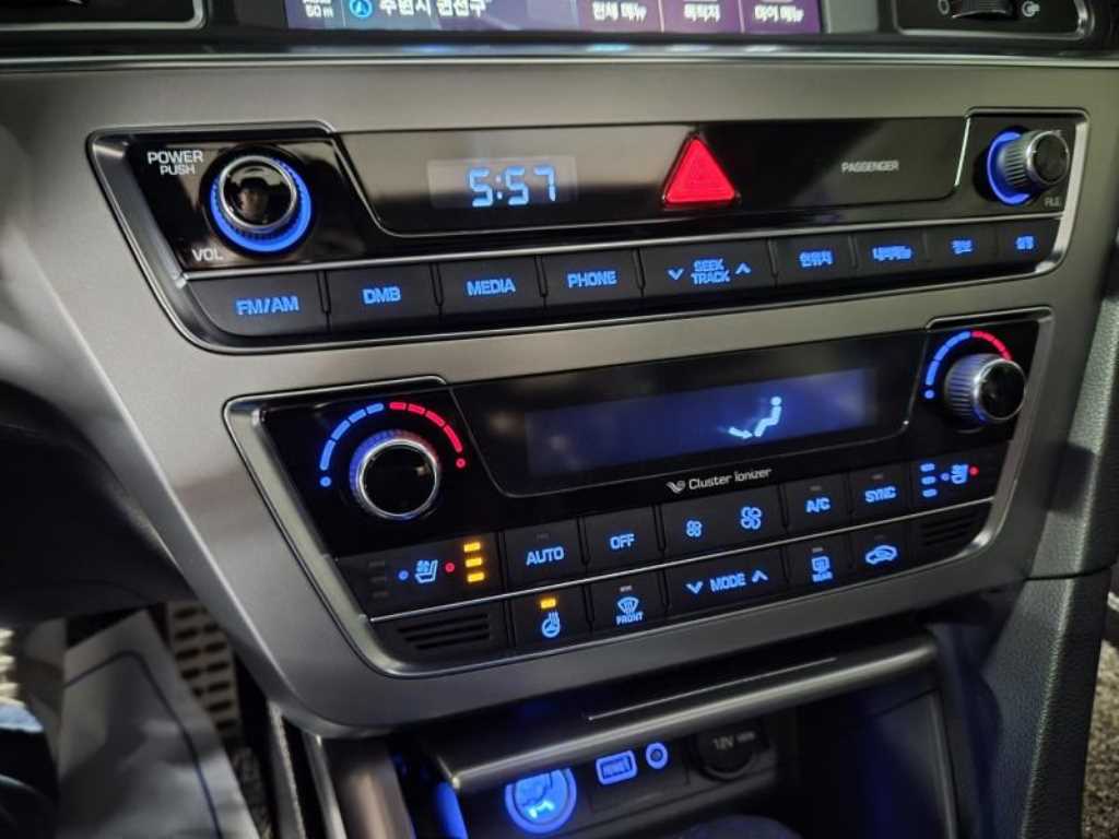 HYUNDAI Sonata - Vista 11