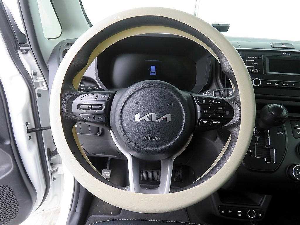 KIA Ray - Vista 10