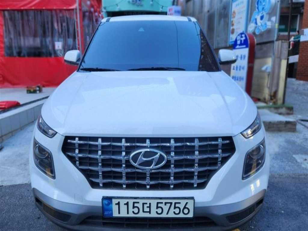 HYUNDAI Venue 2022 Blanco - Importación desde Corea - HF Imports Iquique - Foto 1