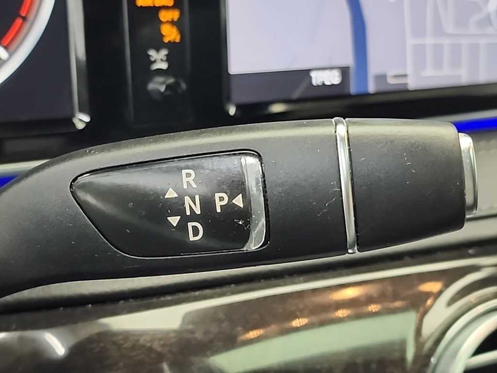 Mercedes Benz S Class - Vista 8