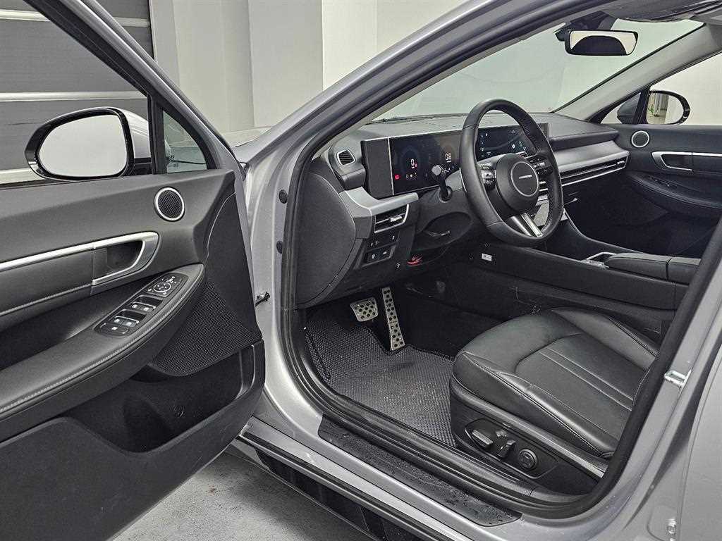 HYUNDAI Sonata - Vista 10