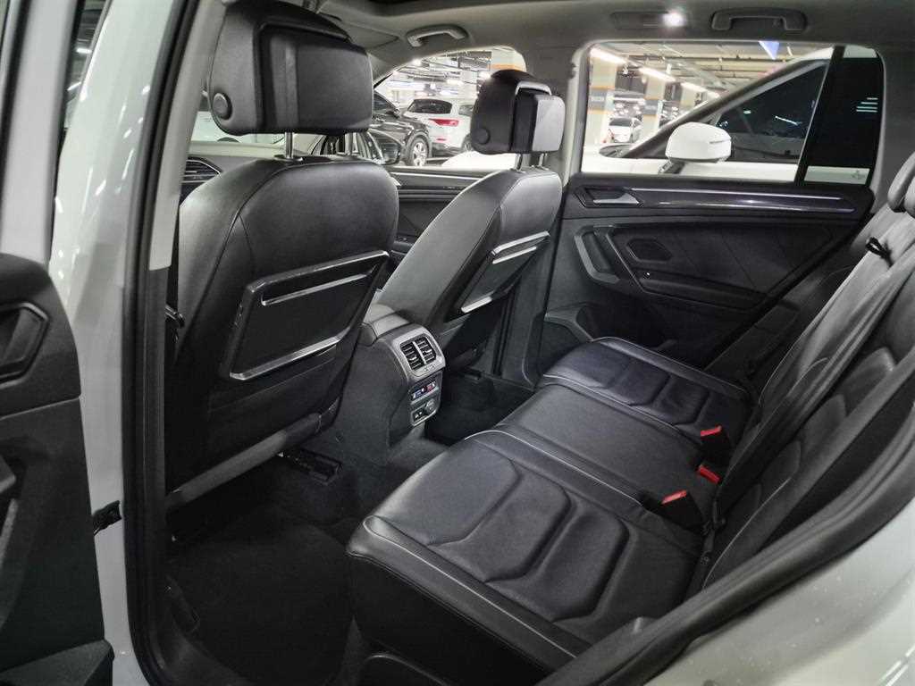 Volkswagen Tiguan - Vista 9