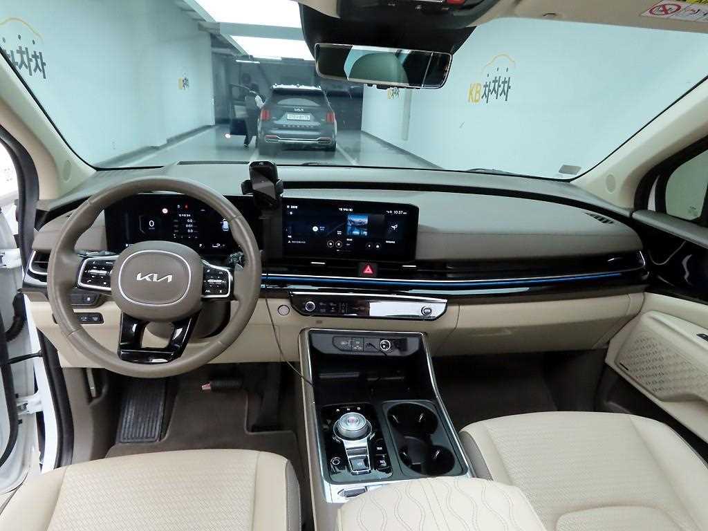 KIA Carnival - Vista 6