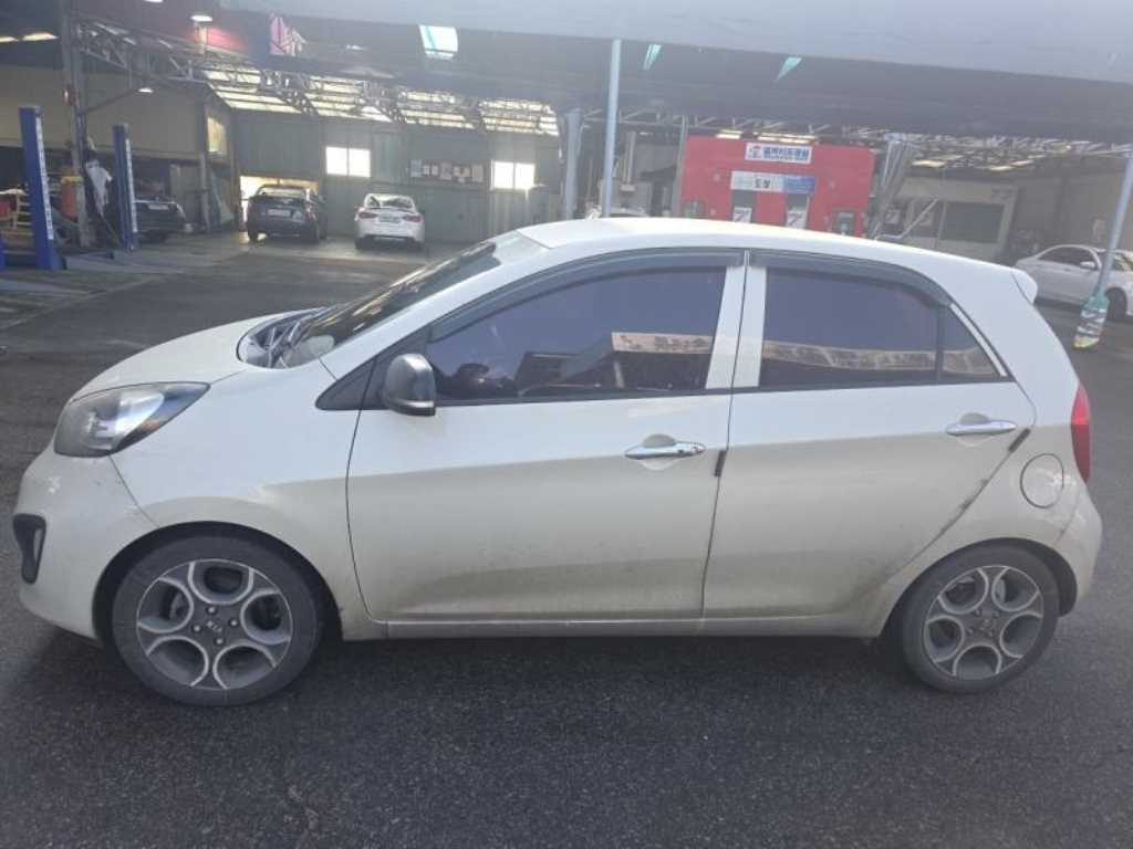 KIA Morning - Vista 6