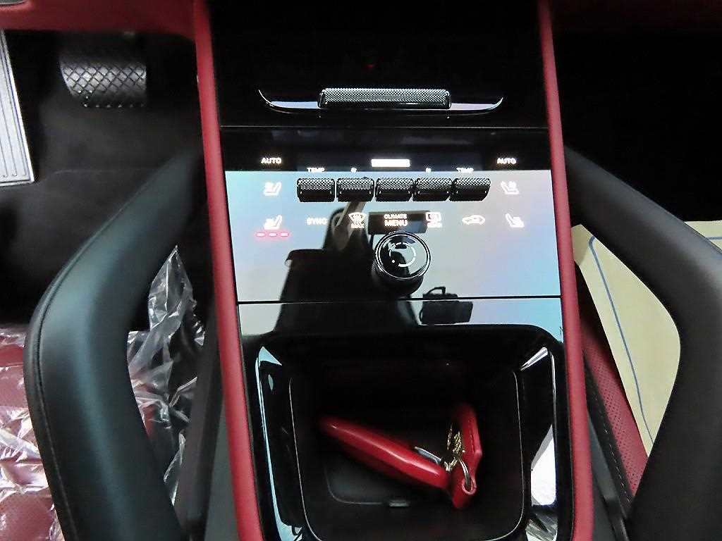 Porsche Cayenne - Vista 12