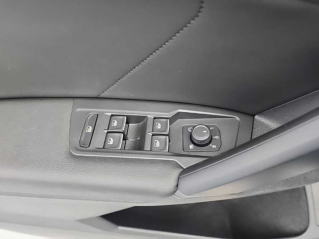 Volkswagen Tiguan 2020 Plateado - Importación desde Corea - HF Imports Iquique - Foto 17