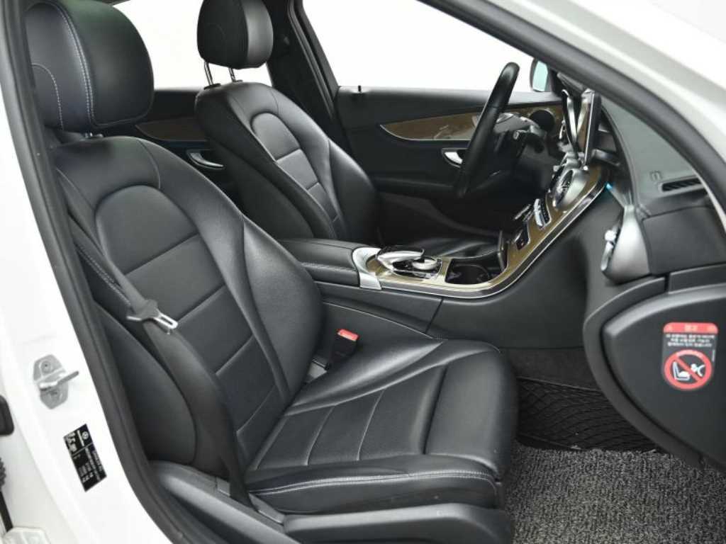 Mercedes Benz C Class - Vista 10