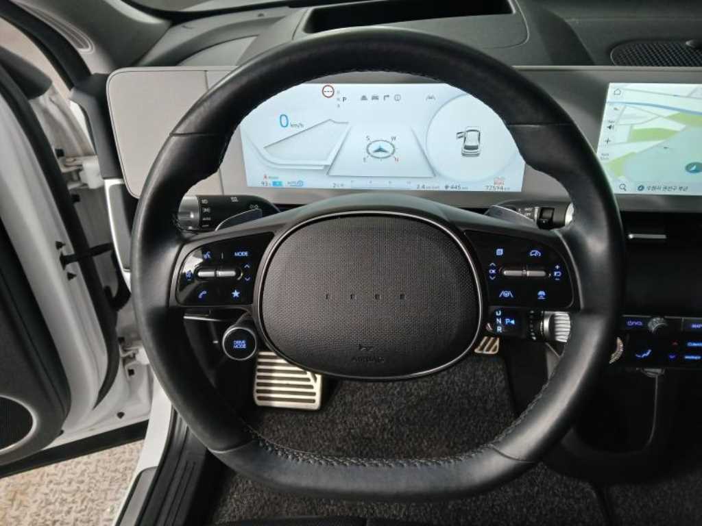 HYUNDAI Ioniq 5 - Vista 8