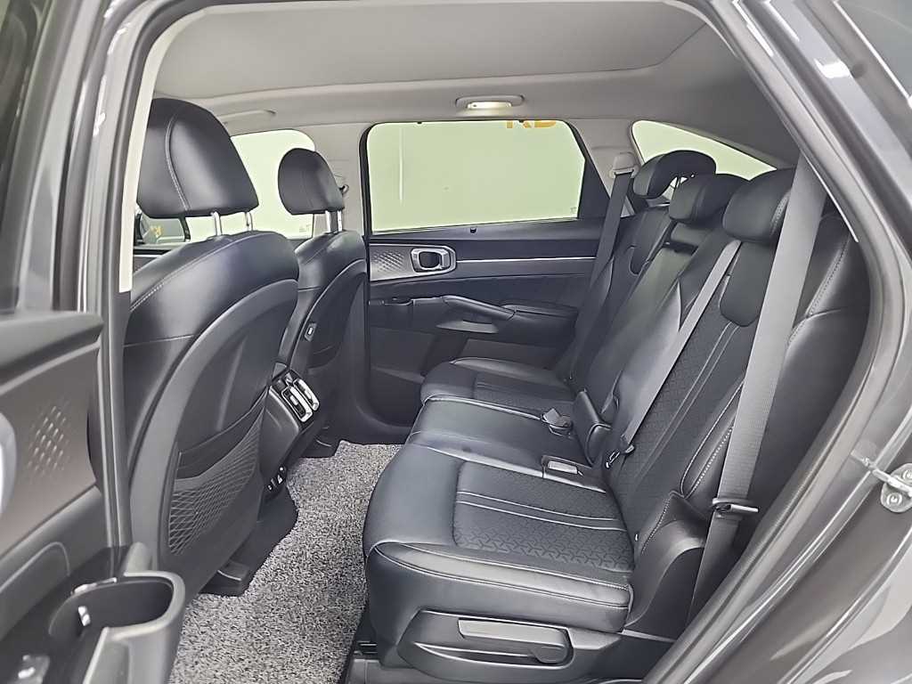 KIA Sorento - Vista 12