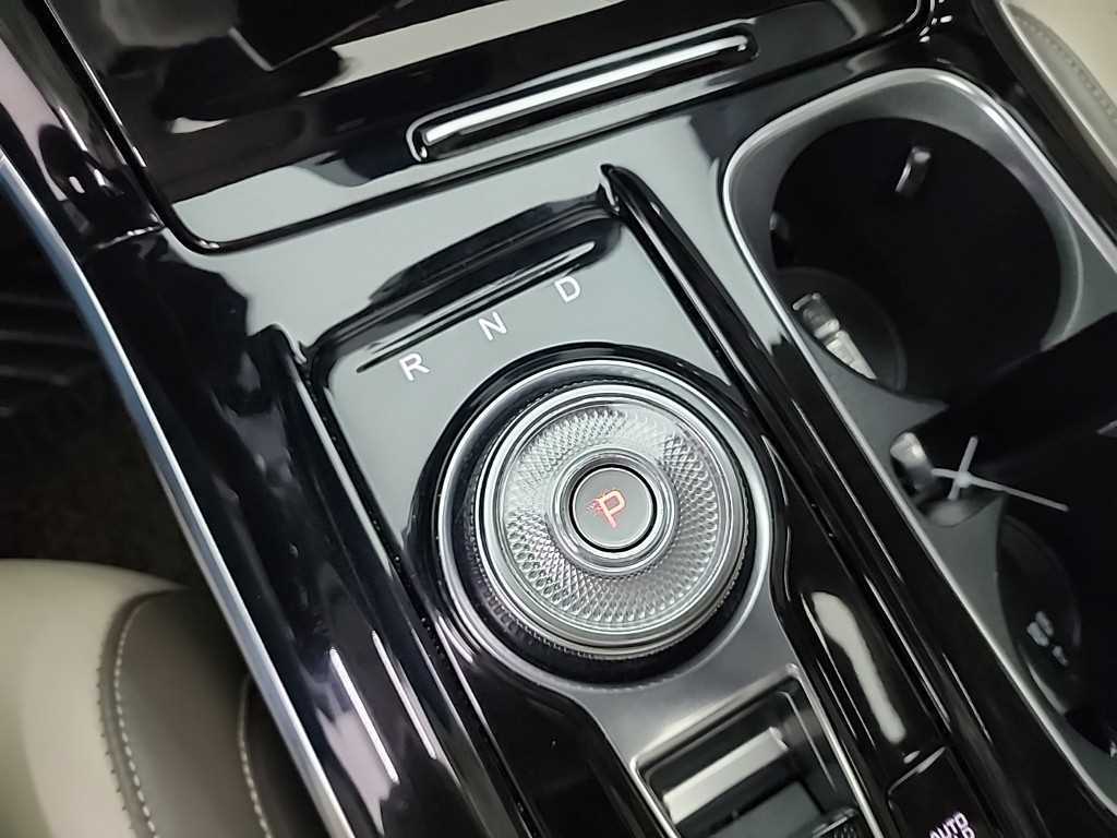 KIA Carnival - Vista 8