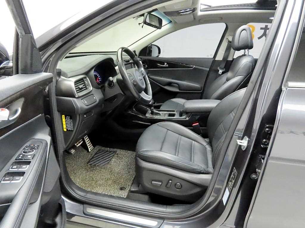 KIA Sorento - Vista 11