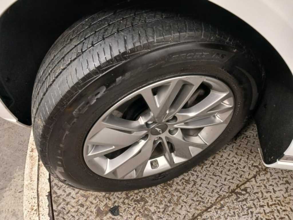 Genesis GV70 2022 Blanco - Importación desde Corea - HF Imports Iquique - Foto 20