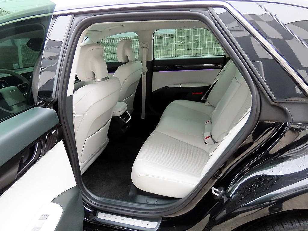 HYUNDAI Grandeur - Vista 6