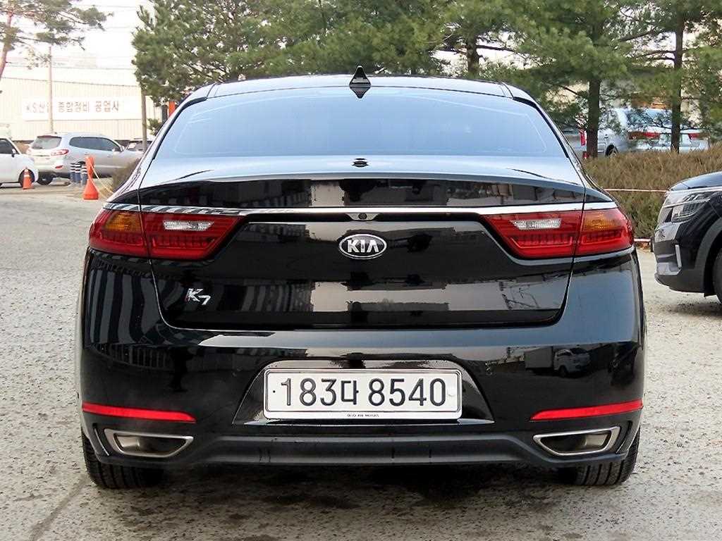 KIA K7 - Vista 4
