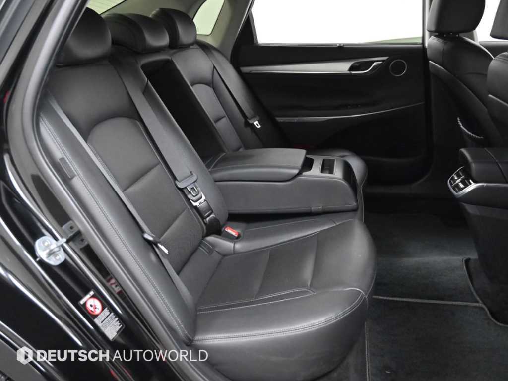 HYUNDAI Grandeur - Vista 11