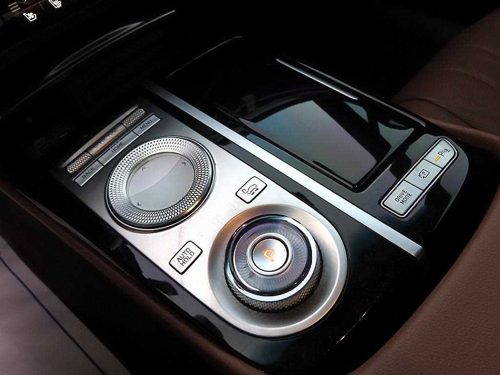 Genesis G80 - Vista 11