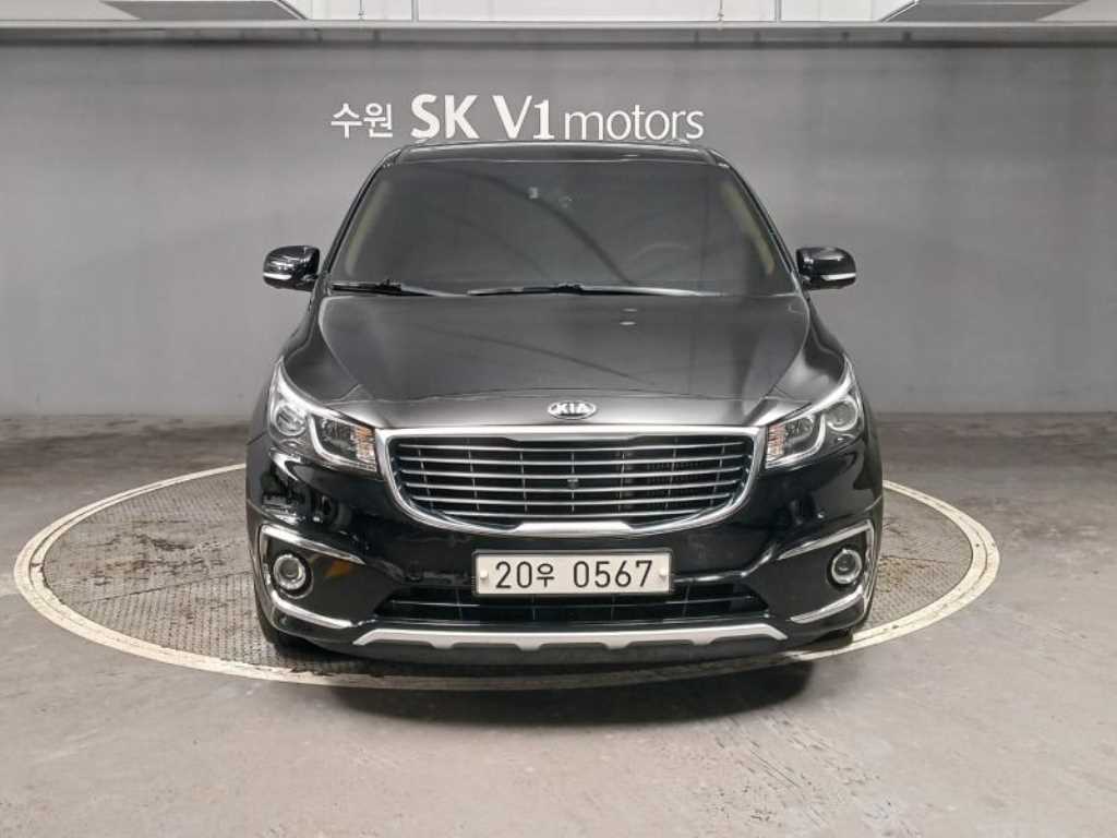 KIA Carnival 2017 Negro - Importación desde Corea - HF Imports Iquique - Foto 1