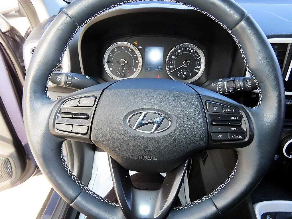 HYUNDAI Venue - Vista 8