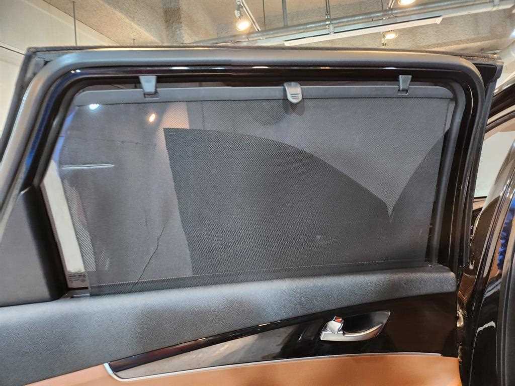 KIA Sorento - Vista 9