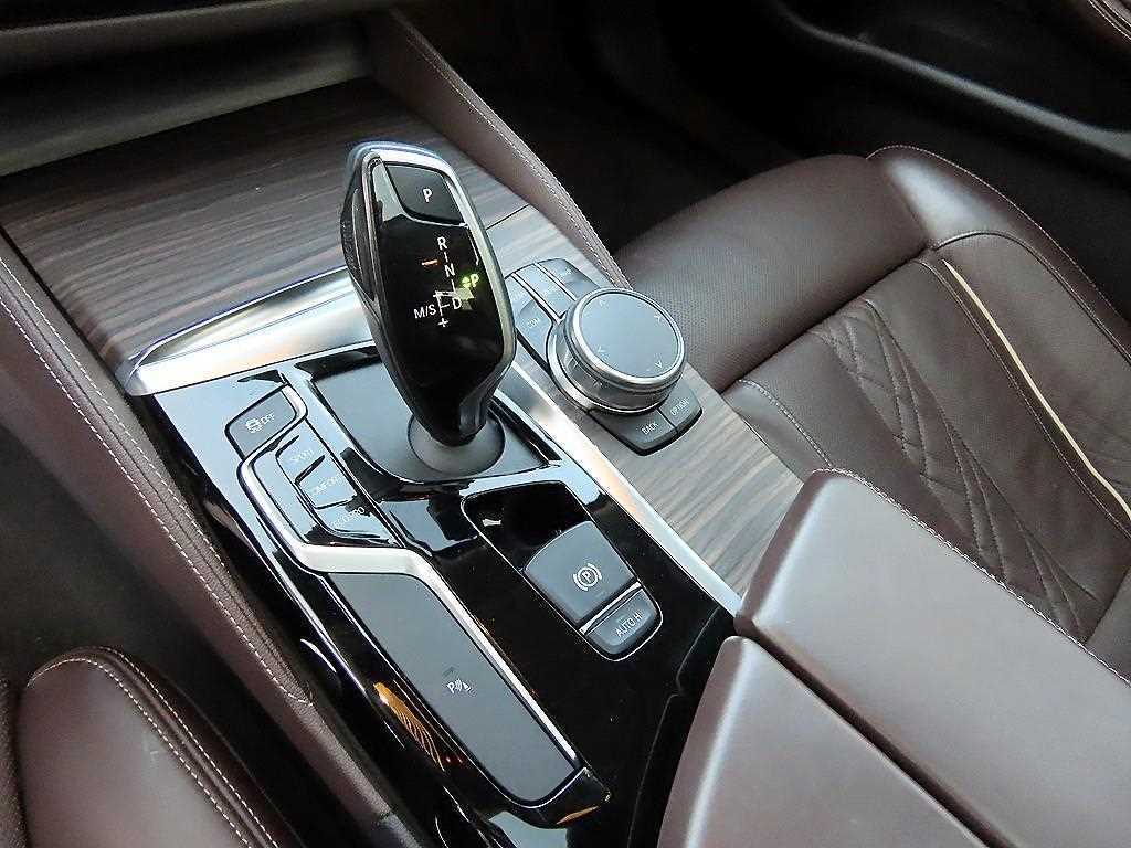 BMW 5 Series - Vista 11