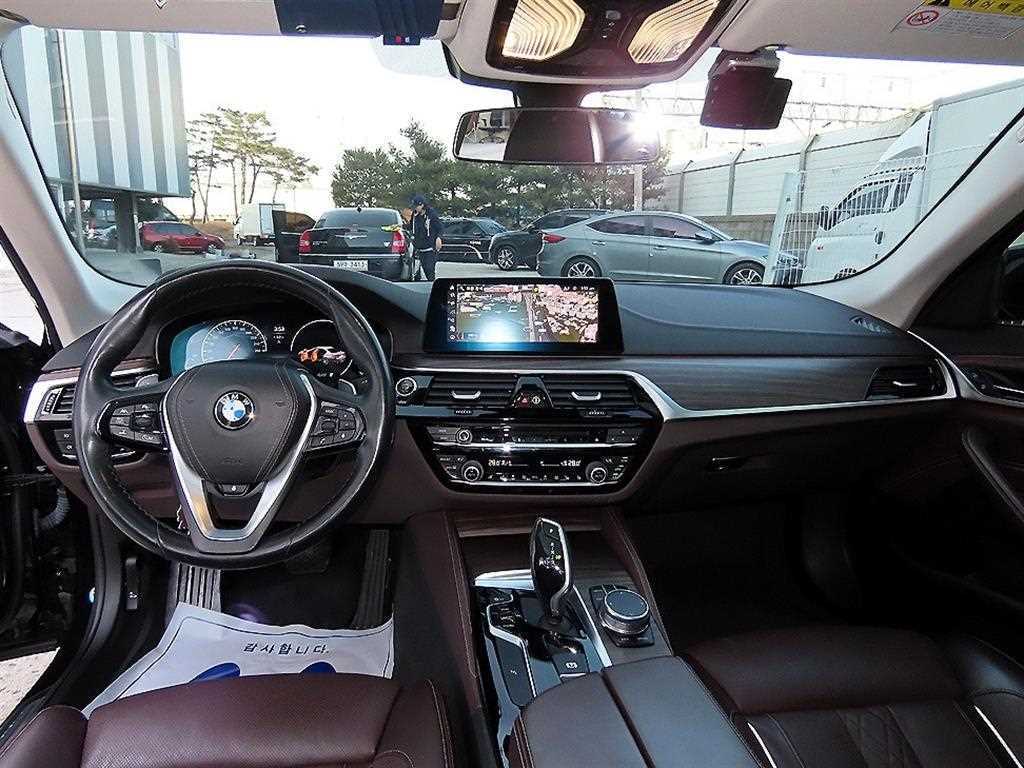 BMW 5 Series - Vista 7