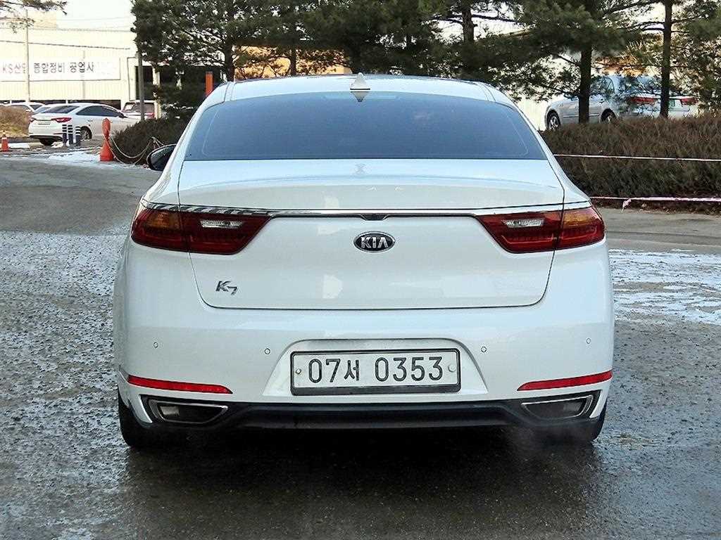 KIA K7 - Vista 4