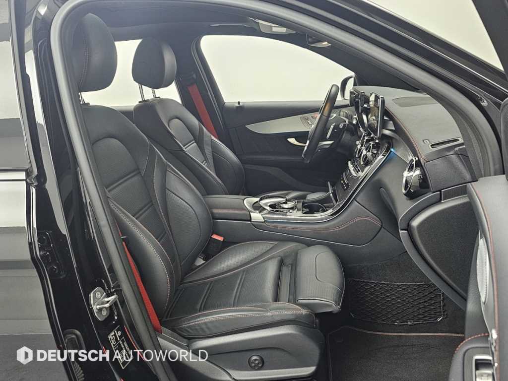 Mercedes Benz GLC Class - Vista 10