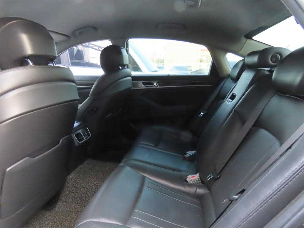 Genesis G80 2018 Gris - Importación desde Corea - HF Imports Iquique - Foto 17