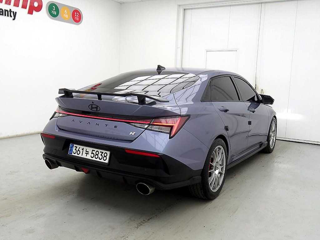 HYUNDAI Avante - Vista 4