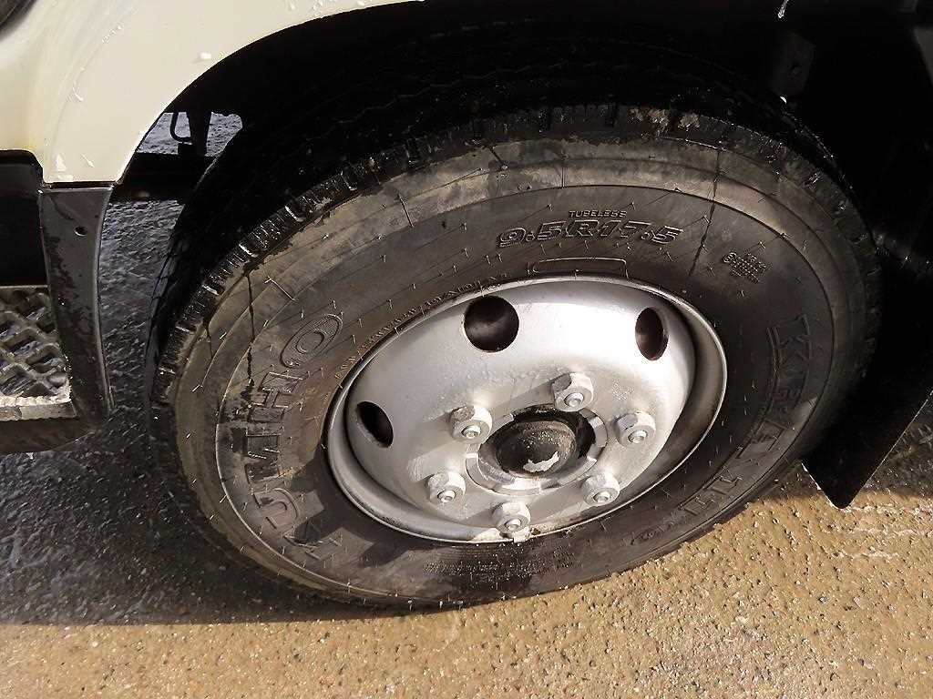 medium and large cargo Cargo 2011 Blanco - Importación desde Corea - HF Imports Iquique - Foto 15