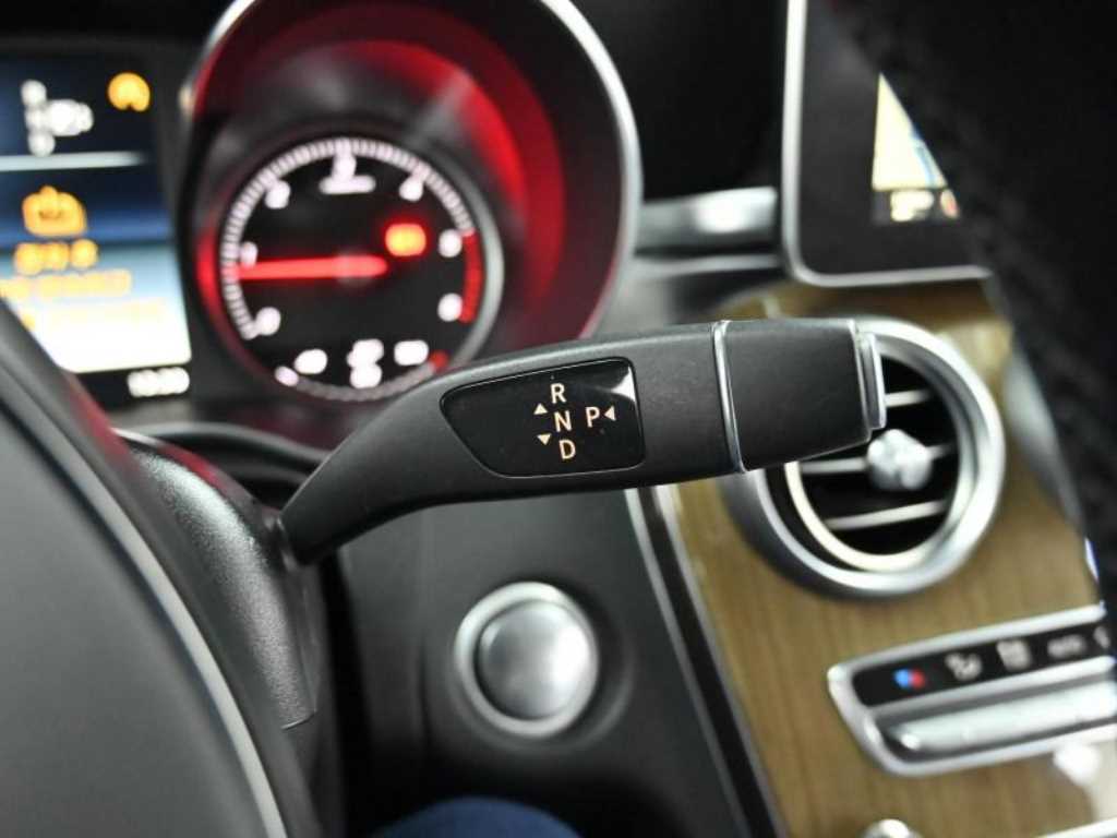 Mercedes Benz C Class - Vista 9