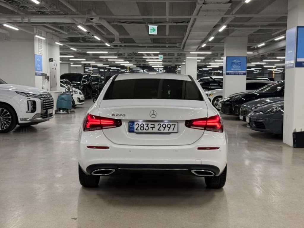 Mercedes Benz A Class - Vista 4